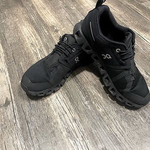 Black waterproof On Cloud 5
